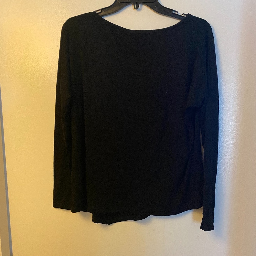 H by Bordeaux Top Long Sleeve Hem NWT Black - Picture 4 of 4